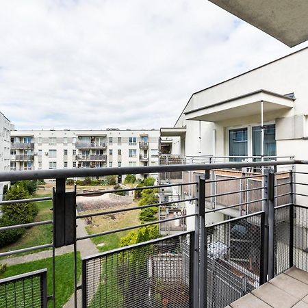 Ursus Pleasant Apartment Varsóvia Exterior foto